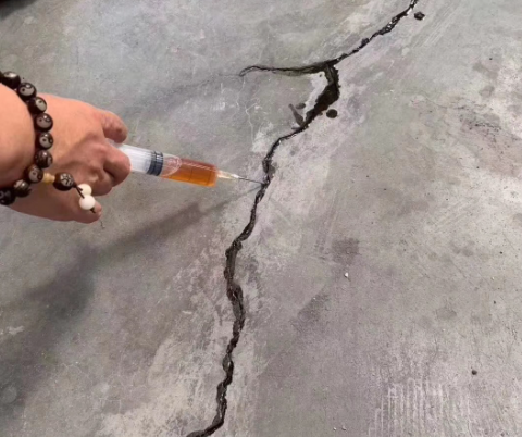 平定混凝土裂缝修补技术详解​